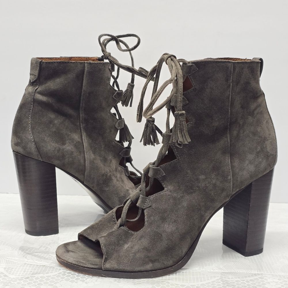 FRYE Booties Gabby Ghillie Heel Lace Up Suede Leather Boho Smoke Gray Grey 9.5